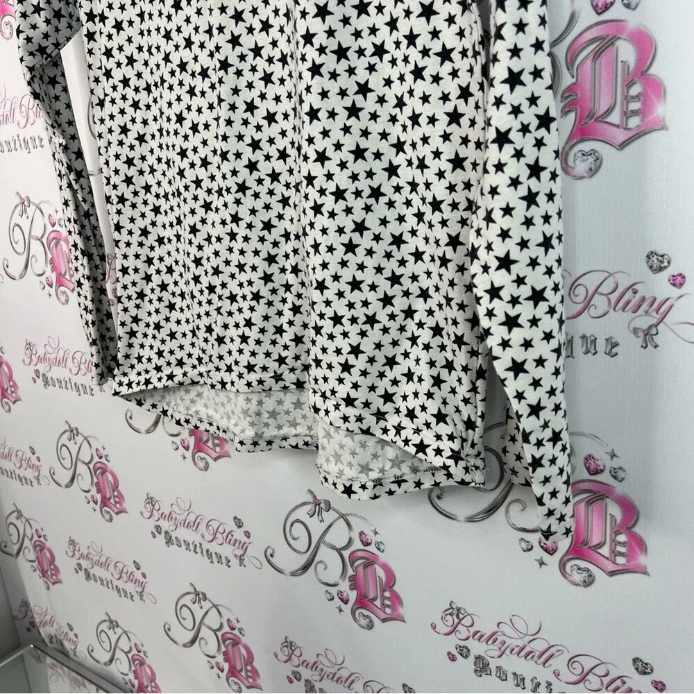 The Children's Place Black and White Star Long Sleeve Tee stars ✨